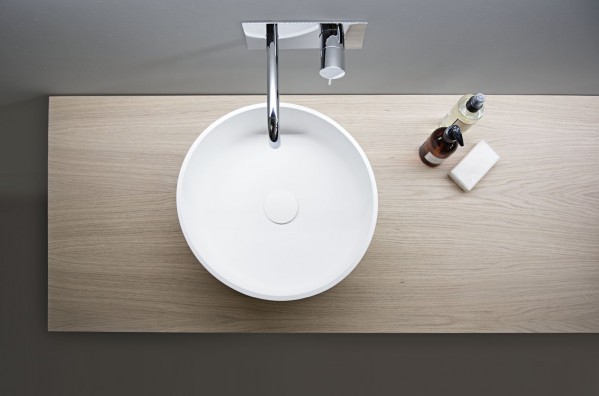 Meuble Suspendu en Wood Chêne Massif + Vasque à poser CORIAN® detail 3